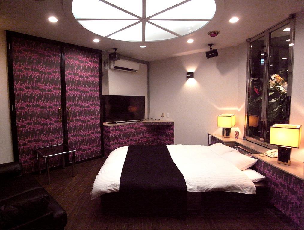 ホテル暴れ狸の鬼袋姫路駅前店 男塾ホテルグループ (Adults Only) Himeji Eksteriør bilde